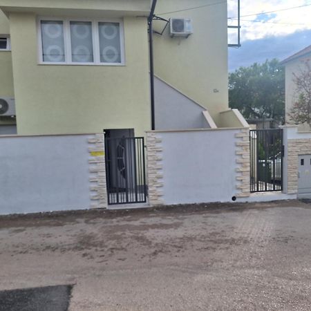 Apartman Anchi 扎达尔 外观 照片